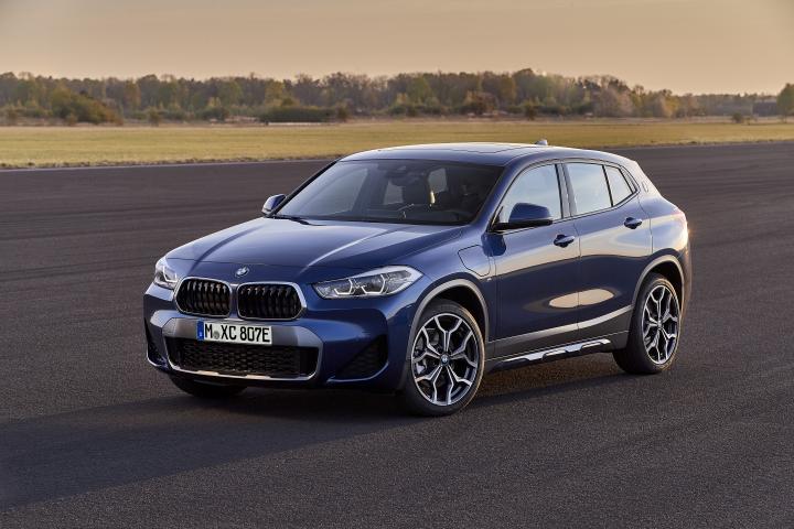 BMW X2 xDrive25e front