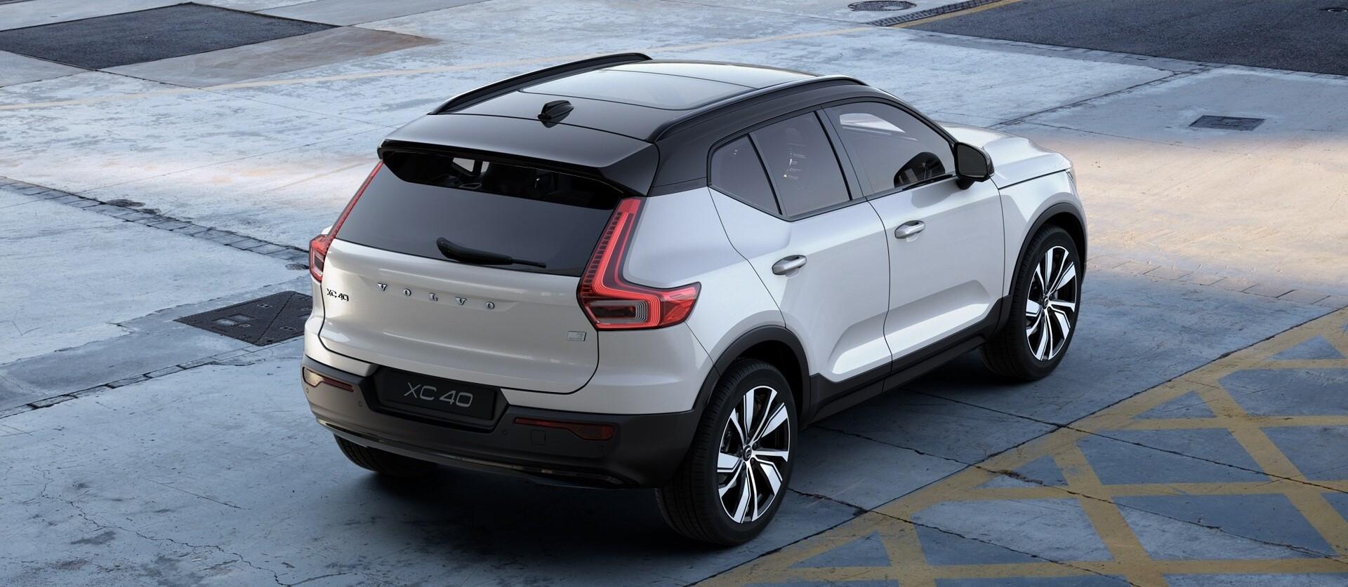 VOLVO XC40 P8 Recharge rear view