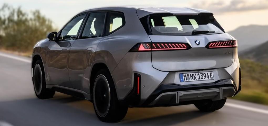 Testverslag DrivOlution BMW iX3 50 xDrive rear view